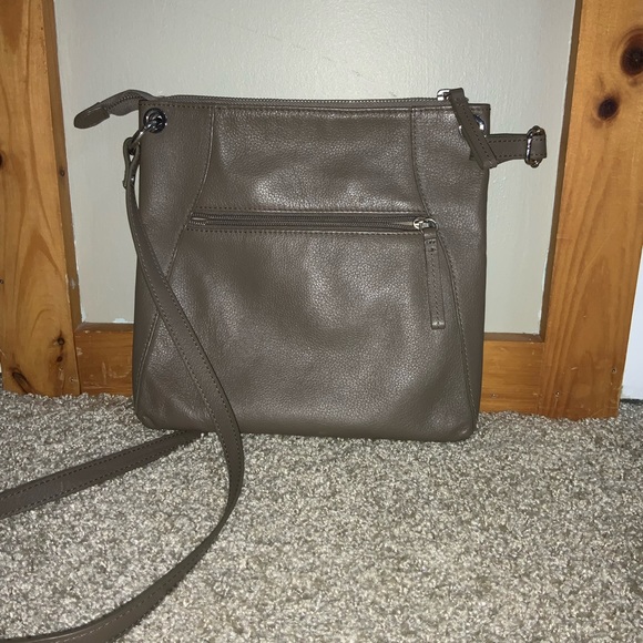 Danier leather crossbody bag - Picture 5 of 8